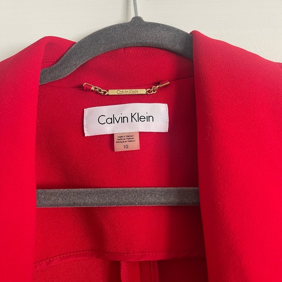 Calvin Klein Bold Red Blazer drape front padded shoulders Valentine’s Day work - Picture 2 of 3